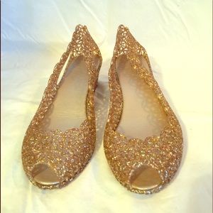 Gold , GLITTER JELLY SHOES .. Small wedge size 9